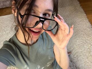 DarelleByron's Brunette live cam models Profile Image